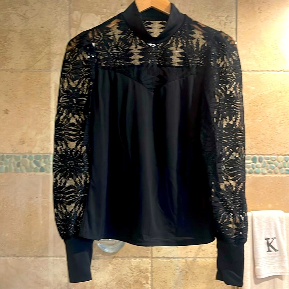 Beautiful elegant Top from SHEIN never worn